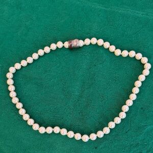 Vintage Faux Pearl Necklace with Silver Magnetic Clasp